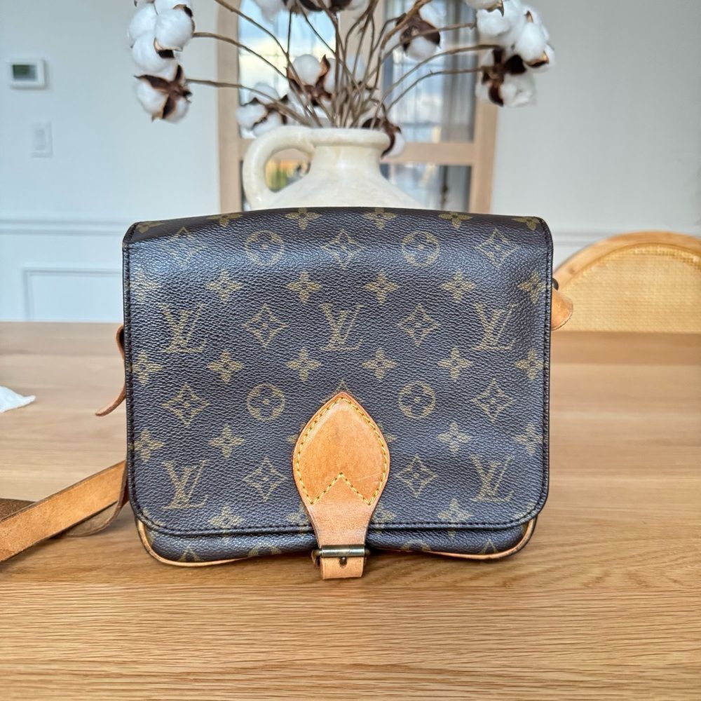 ✅AUTH✅LOUIS VUITTON CARTOUCHIERE MM - Picture 13 of 14